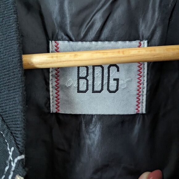 NWT BDG Urban Outfitters UO black canvas cotton contrast stitch work vest - Picture 3 of 7